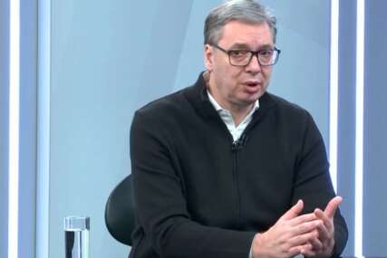 "Sada će nam minimalac biti uvećan na 551 evro" Vučić najavio od 1. januara povećanje plata od 5,1 odsto