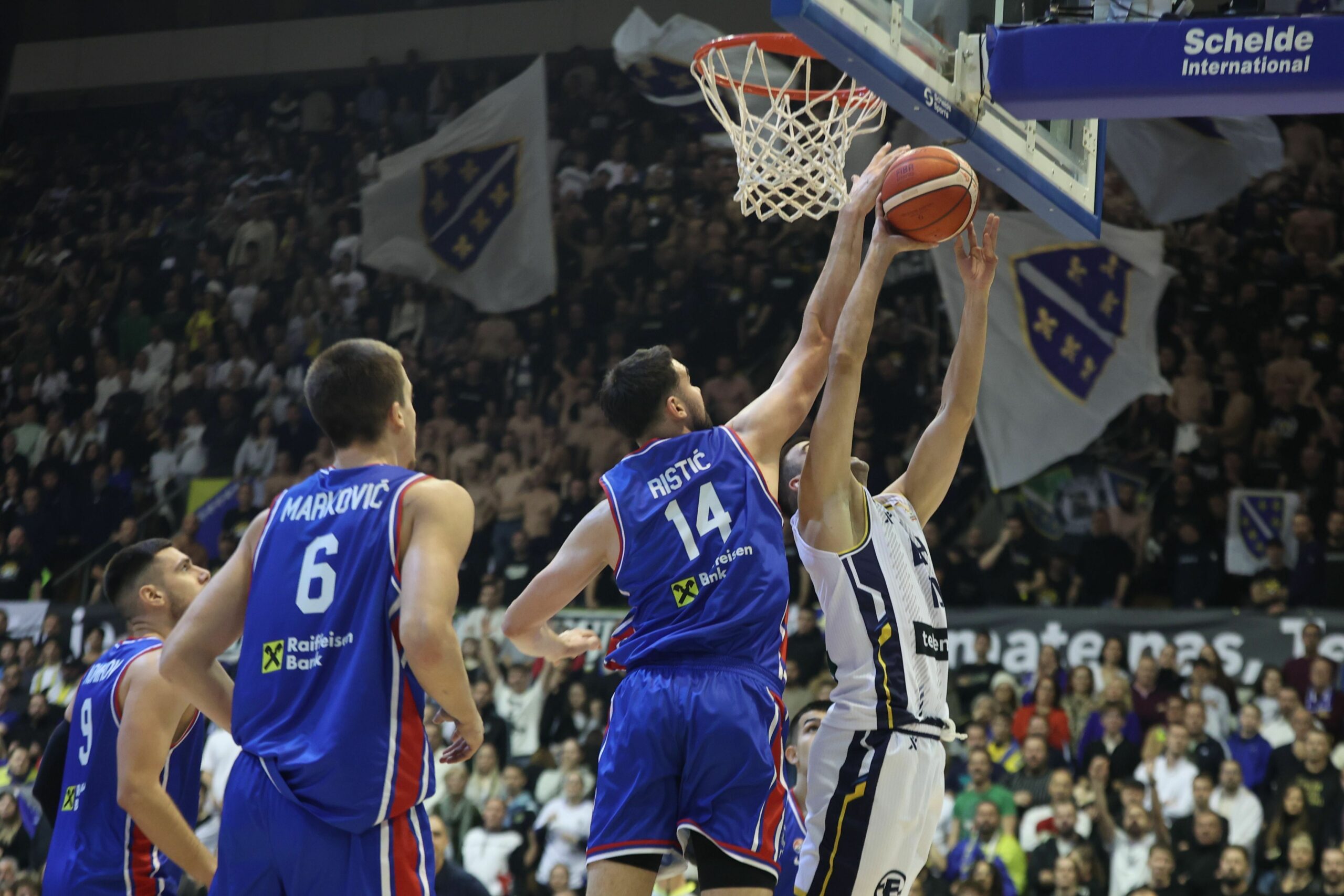 Srbija u dramatičnoj završnici savladala i BiH