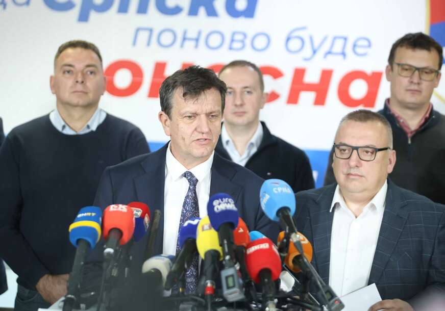 (FOTO) "Blanuša prihvatio kandidaturu" Radulović objašnjava kada će biti donesena konačna odluka o predsjedniku SDS