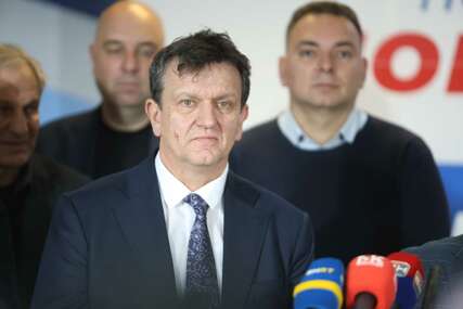 “Odnio bih pobjedu da nije bilo političkih manipulacija” Evo šta je Branko Blanuša poručio nakon što je SNSD proglasio pobjedu