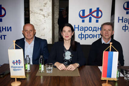 (FOTO) "Pobjeda Branka Blanuše biće početak promjena u Srpskoj" Snažne poruke na panel diskusiji u naselju Drakulić