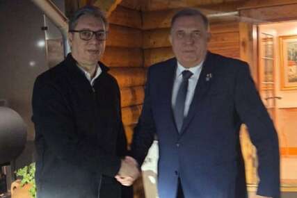 Sastali se Vučić i Dodik