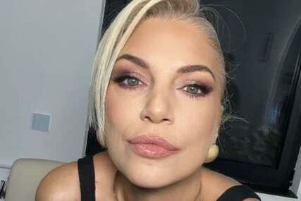 (FOTO) "To je majka priroda" Pjevačica tvrdi da ništa nije operisala na sebi, poslije razvoda se preporodila, evo kako to postiže