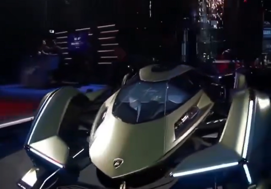 (VIDEO) "Donesite mi kući jedan" Novi Lamborghini izgleda kao da ga je naručio sam Batman