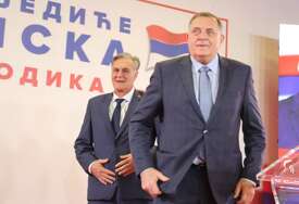 (FOTO) Sedam udaraca za SNSD: Da li Dodik sprema čistku u stranačkim odborima