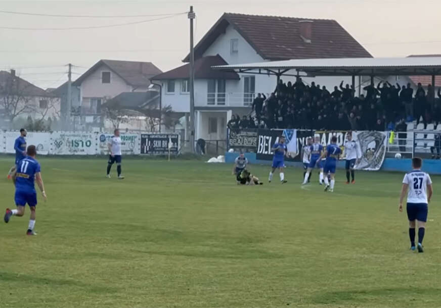 fudbalski sudija pao nakon udarca loptom  u glavu