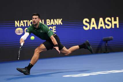 (FOTO) Po ko zna koji put pokazao svoju veličinu: Novak Đoković se oprostio od teniske legende i čovjeka koji ga je javno prozivao