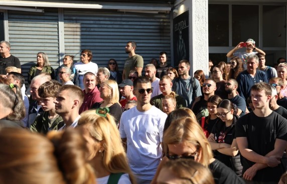 Skup u Novom Sadu je prošao mirno, koji je sljedeći potez