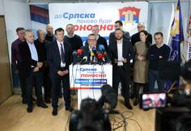 (FOTO) Kobni previd ili SABOTAŽA: Vasić nije akreditovao nijednog posmatrača SDS u Zvorniku