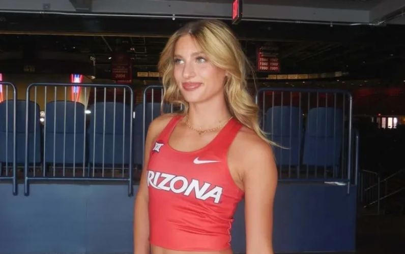 Emili Psaras uživa u društvu Srba