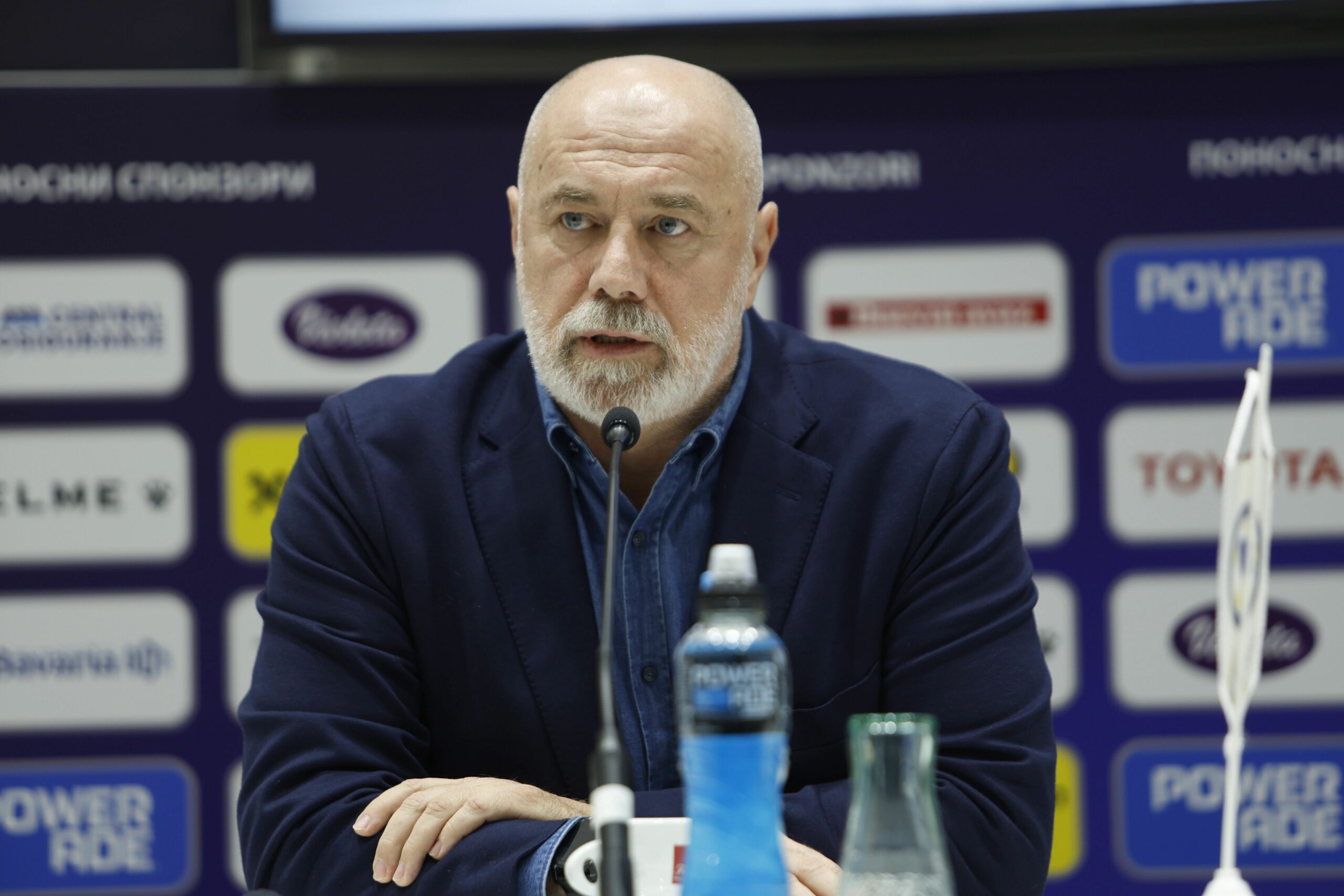 (FOTO) "Ovo je put koji smo zacrtali" Barbarez nahvalio igrače, pa najavio napad na prvo mjesto