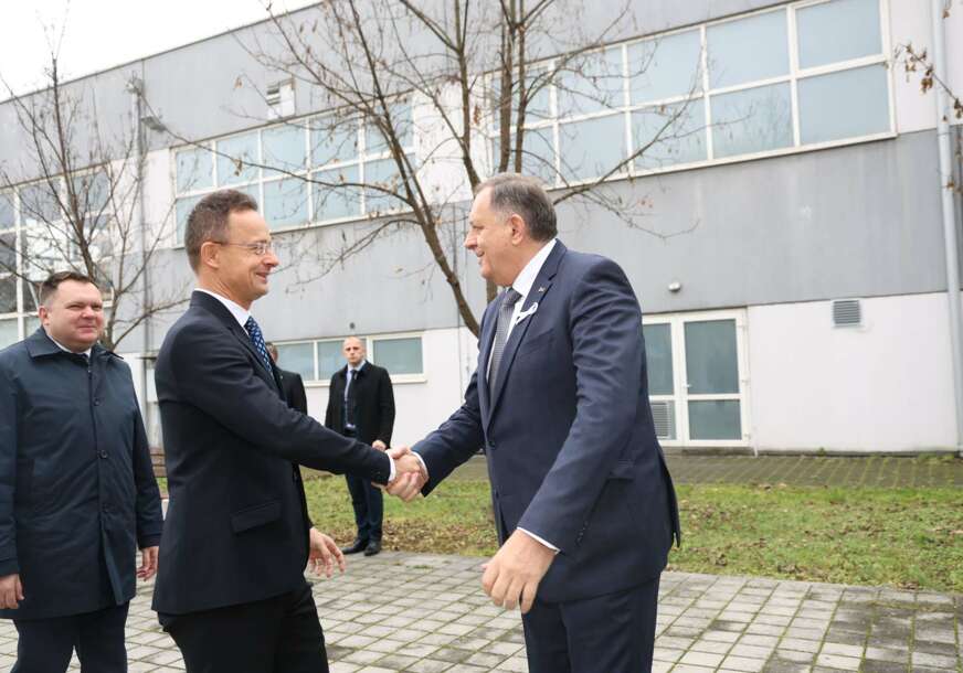 Sijatro Banja Luka posjeta Visoko Obrazovanje, Milorad Dodik