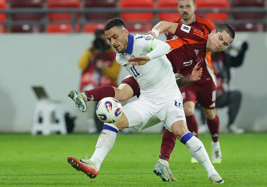 Filip Kostić u meču s Letonijom