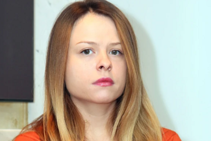 (FOTO) Evo kako danas izgleda Dragčetova snajka: Povukla se iz javnosti, a svi je pamte po ulozi u seriji "Moj rođak sa sela"
