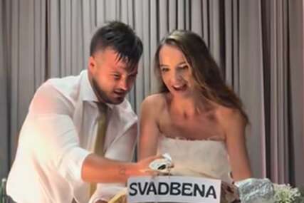 (VIDEO) "Najbalkanskiji svadbeni trenutak ikada" Mladenci UMJESTO TORTE sjekli ovo, svi oduševljeni "POSLASTICOM"