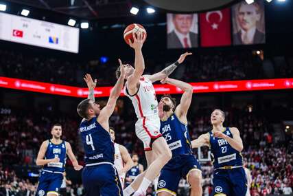 (FOTO) Pali u 2. poluvremenu: Desetkovana BiH pružila jak otpor evropskom vicešampionu