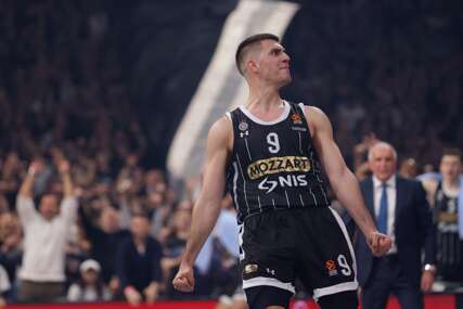 (VIDEO) "Mi ćemo da ostanemo ovdje i da ginemo za Partizan" Vanja Marinković se obratio "Grobarima"