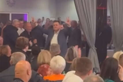 (VIDEO) Vlado Đajić na Laušu dočekan uz buran aplauz pristalica