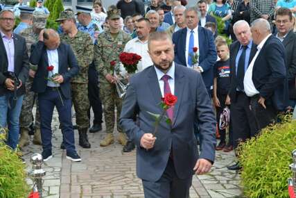 Nešković čestitao borcima Mitrovdan: Stvorili smo BLAGO našeg roda - Republiku Srpsku