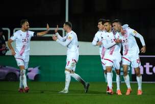 fudbaleri Zrinjskog proslavjaju gol