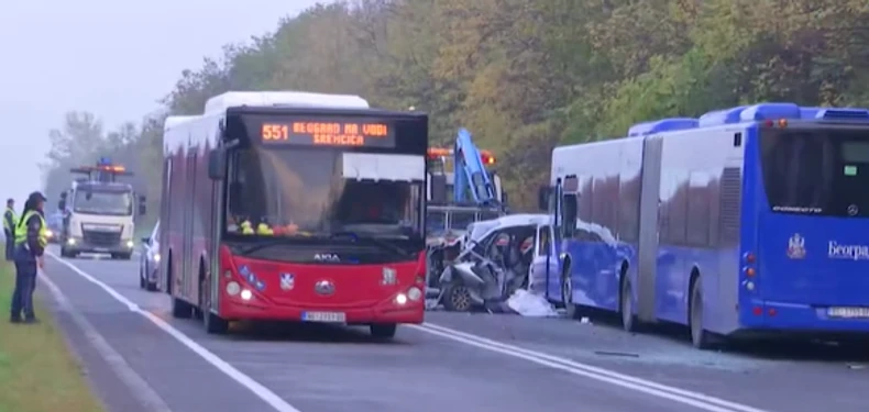 sudara auta i autobusa kod obrenovca