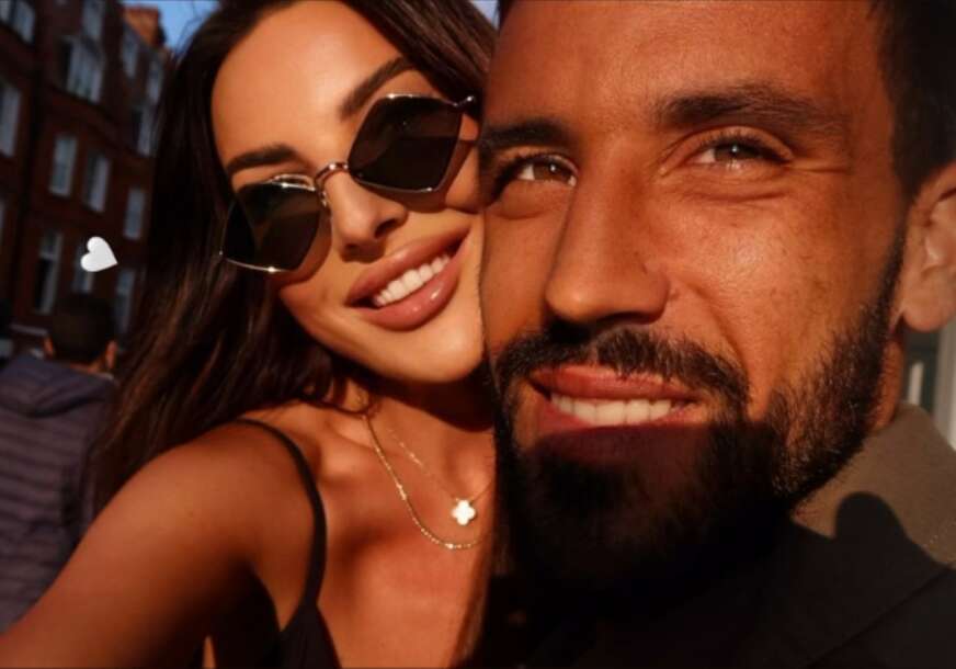 REKLA "DA" Teniser Damir Džumhur zaprosio doktorku Aidu