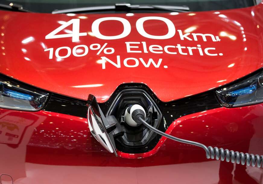 električni automobil reno