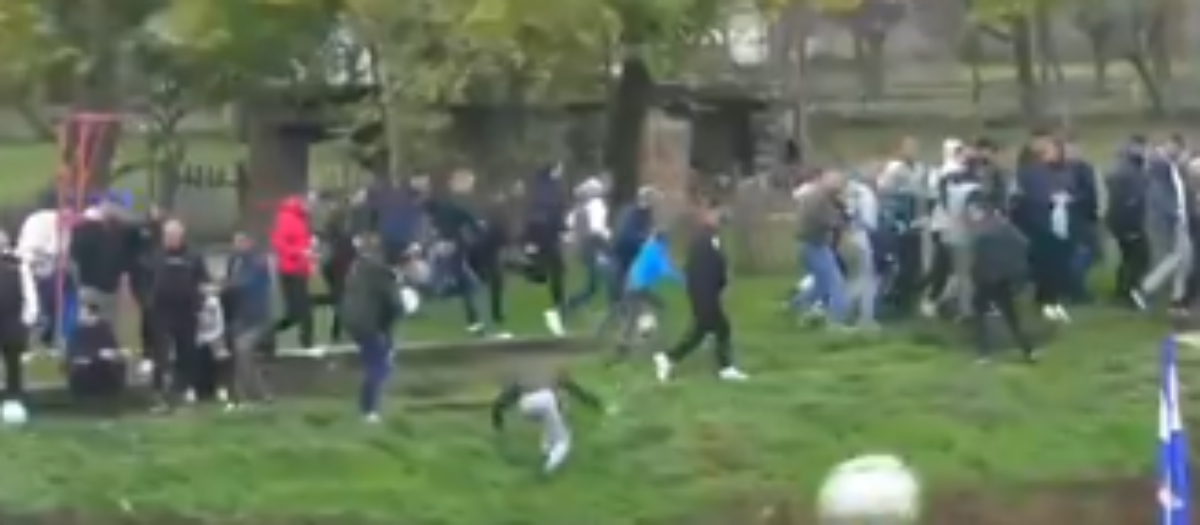 Navijači Omladinca i Rada se potukli, policija spriječila katastrofu