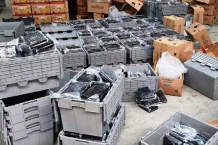 PRONAĐENO VIŠE OD 3 TONE KOKAINA Policija zaplijenila drogu vrijednu oko 250 miliona evra