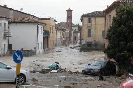 (VIDEO) Žuto upozorenje za 8 pokrajina: Dvije osobe nestale tokom nevremena u Italiji