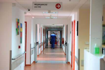 „Povećan broj oboljelih od influence“ Šobot poručio da su posjete u UKC RS zabranjene iz preventivnih razloga