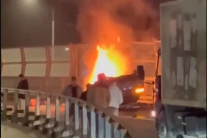(FOTO, VIDEO) KRIPTO BIZNISMEN POGINUO U LAMBORDŽINIJU Horor na auto-putu u Rusiji, Aleksej izgubio kontrolu nad limuzinom i ZAPALIO SE