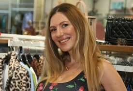 (FOTO) Ovo je sin Nevene Models: Liči na majku, ne izlazi iz teretane i ne pojavljuje se u javnosti