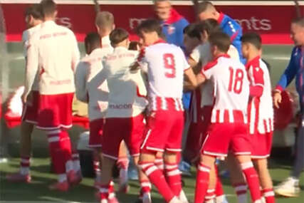 (VIDEO) Sa pola terena zatresao mrežu: Nestvaran gol na Marakani, zapamtite ime ovog Zvezdinog bisera