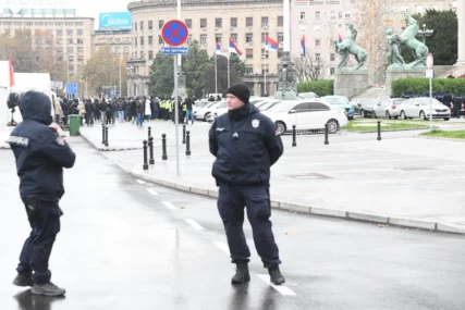Poznat njegov identitet: Uhapšena osoba koja je izbola muškarca ispred Ćacilenda