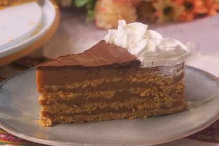 Posna čokoladna torta koja osvaja ukusom: Gotova za 15 minuta, kremasta i savršeno čokoladna