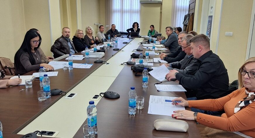 Direktore škola treba da bira Nastavničko vijeće: Prosvjetni radnici traže DEPOLITIZACIJU vaspitno-obrazovnog sistema Srpske