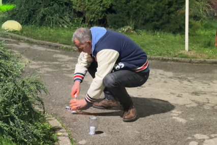 (VIDEO) TUGA U TUZLI Večeras ZAPALJENE SVIJEĆE za 12 osoba koje su poginule u stravičnom požaru u Domu penzionera