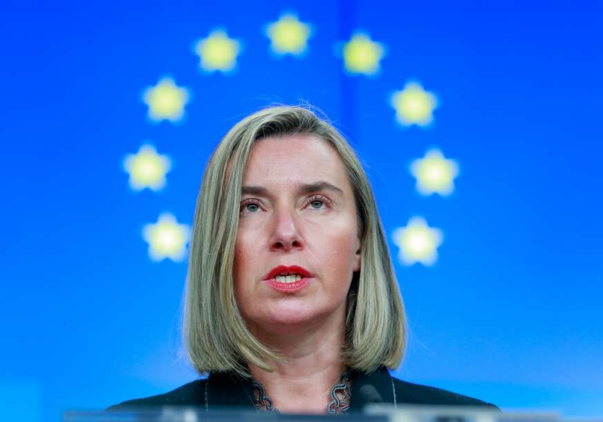 (FOTO) Sve oči uprte u Evropu: Tužilaštvo EU OSLOBODILO Mogerini i Sanina