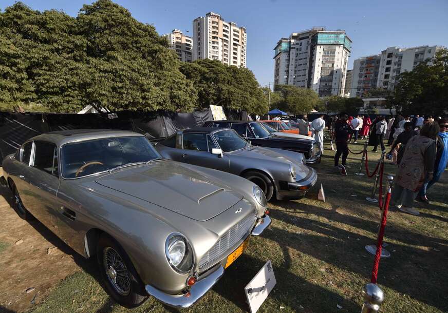 Auto stare generacije: Aston Martin procijenjen na milion funti