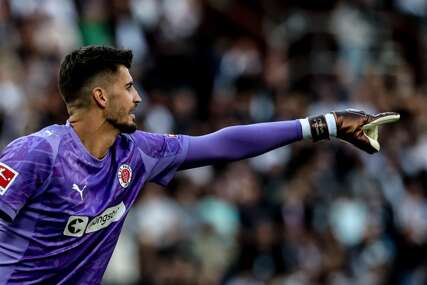(VIDEO) Barbarez odmah reagovao: Nikola Vasilj je hit u Njemačkoj, Bundesliga napravila sjajnu kompilaciju
