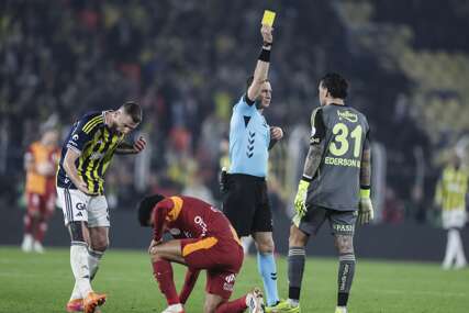 Veliki skandal u Turskoj: Privedeni fudbaleri Fenerbahčea i Galatasaraja, u pritvoru završili vlasnik kluba i sudija