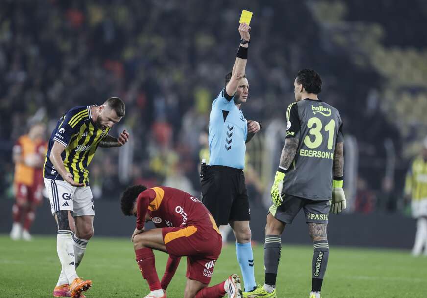 Veliki skandal u Turskoj: Privedeni fudbaleri Fenerbahčea i Galatasaraja, u pritvoru završili vlasnik kluba i sudija
