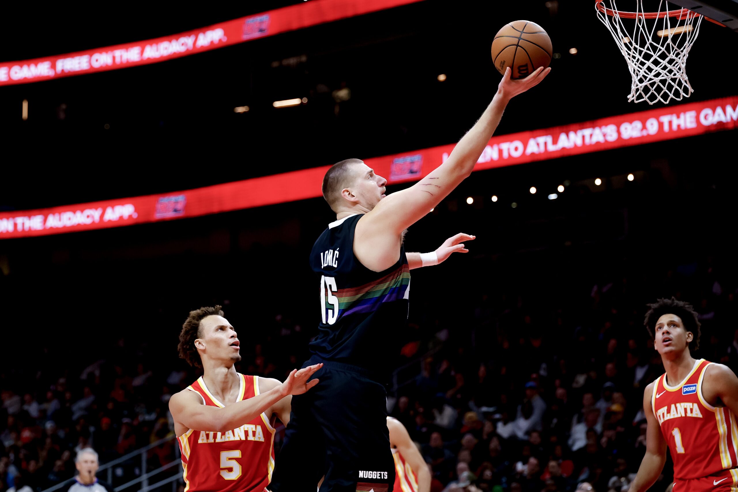 Nikola Jokić, španski list o “nezasitom” Srbinu koji ruši NBA mitove