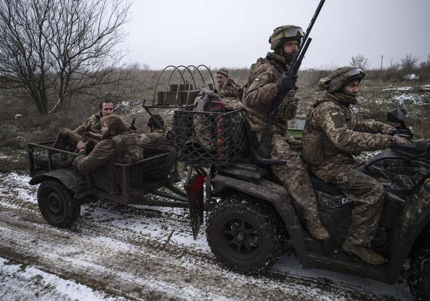 FOTO:  PRESS SERVICE OF THE 93RD SEPARATE MECHANIZED BRIGADE HANDOUT/EPA
