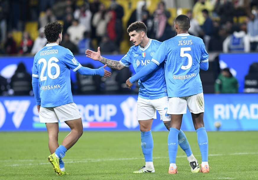 Napoli u finalu Superkupa: Pokosili Milan, glavne zvijezde Neres i Hojlund