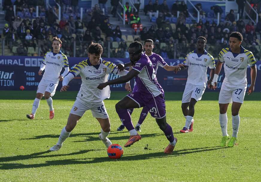 Džeko nije ulazio u igru: Fiorentina novim porazom ostala zakucana za dno