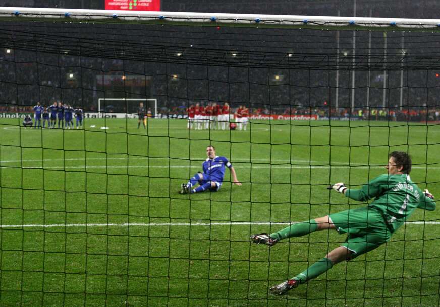 "Gledao sam kroz prozor 25. sprata" Fudbalska legenda htjela da se ubije zbog promašenog penala