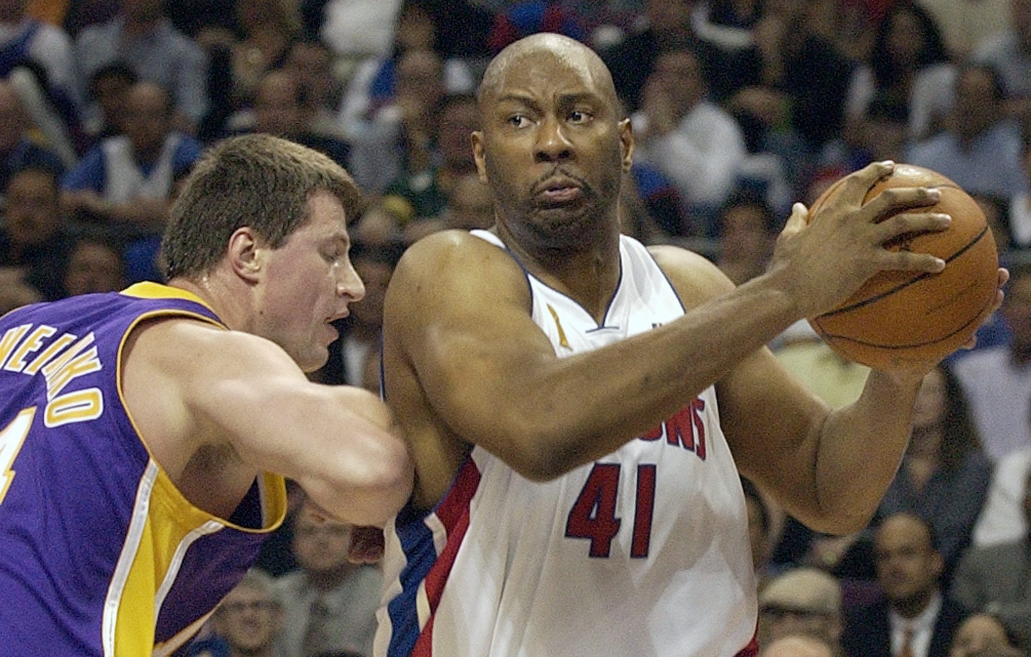Preminuo legendarni NBA košarkaš Elden Kembel