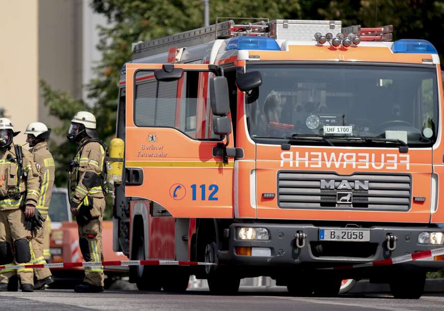 Gusti dim prekrio grad: Veliki požar izbio u Berlinu, vatrogasci došli odmah na lice mjesta